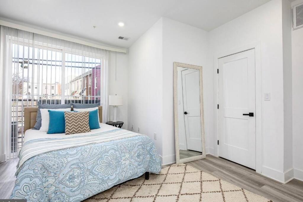 Amazing Capital Hill Apt , Step Away Gym, Shopping Washington Bagian luar foto
